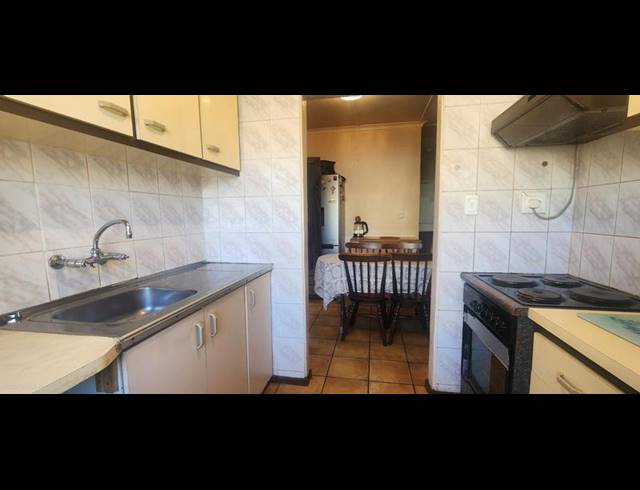 3 BEDROOM HOUSE FOR SALE IN SILVERSANDS